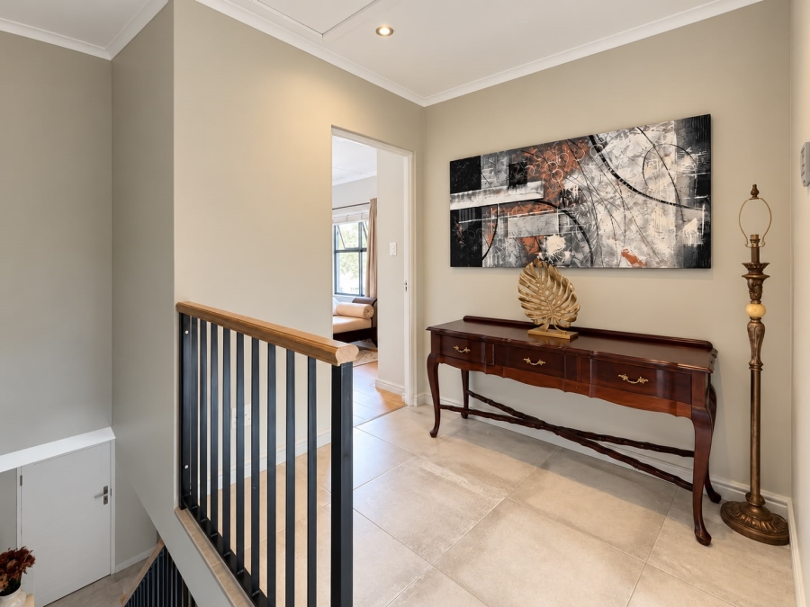 2 Bedroom Property for Sale in Kenilworth Western Cape